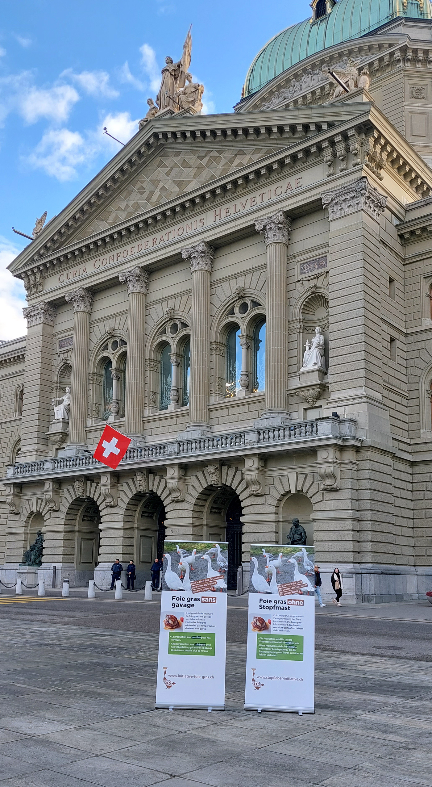 Verkostung von Foie Gras ohne Zwangsfütterung im Parlament